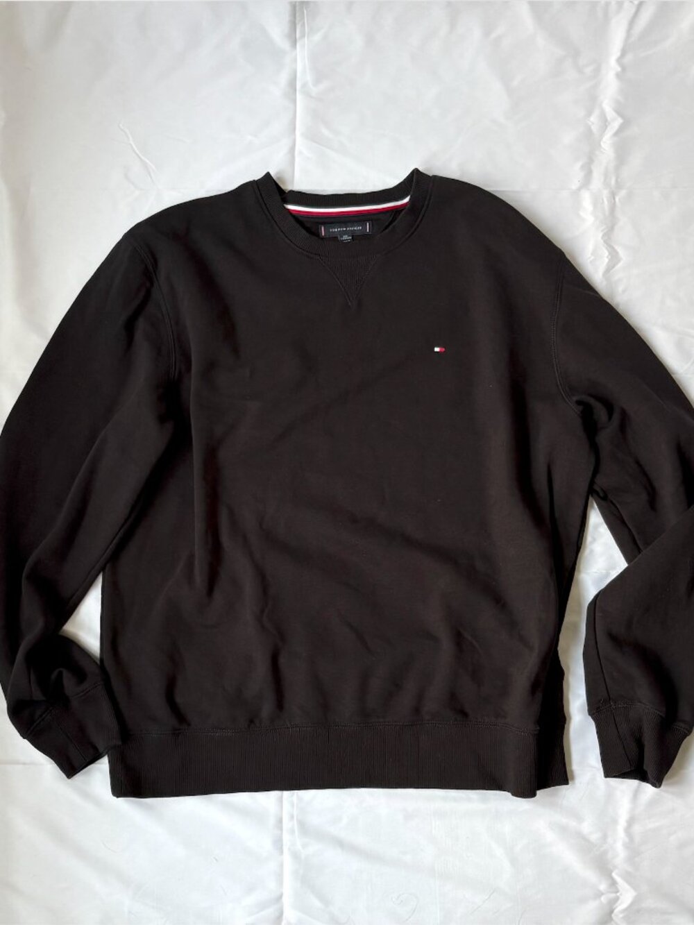 Tommy Hilfiger Men's XXL Pullover Crew Neck Embroidered Logo Black Sweatshirt